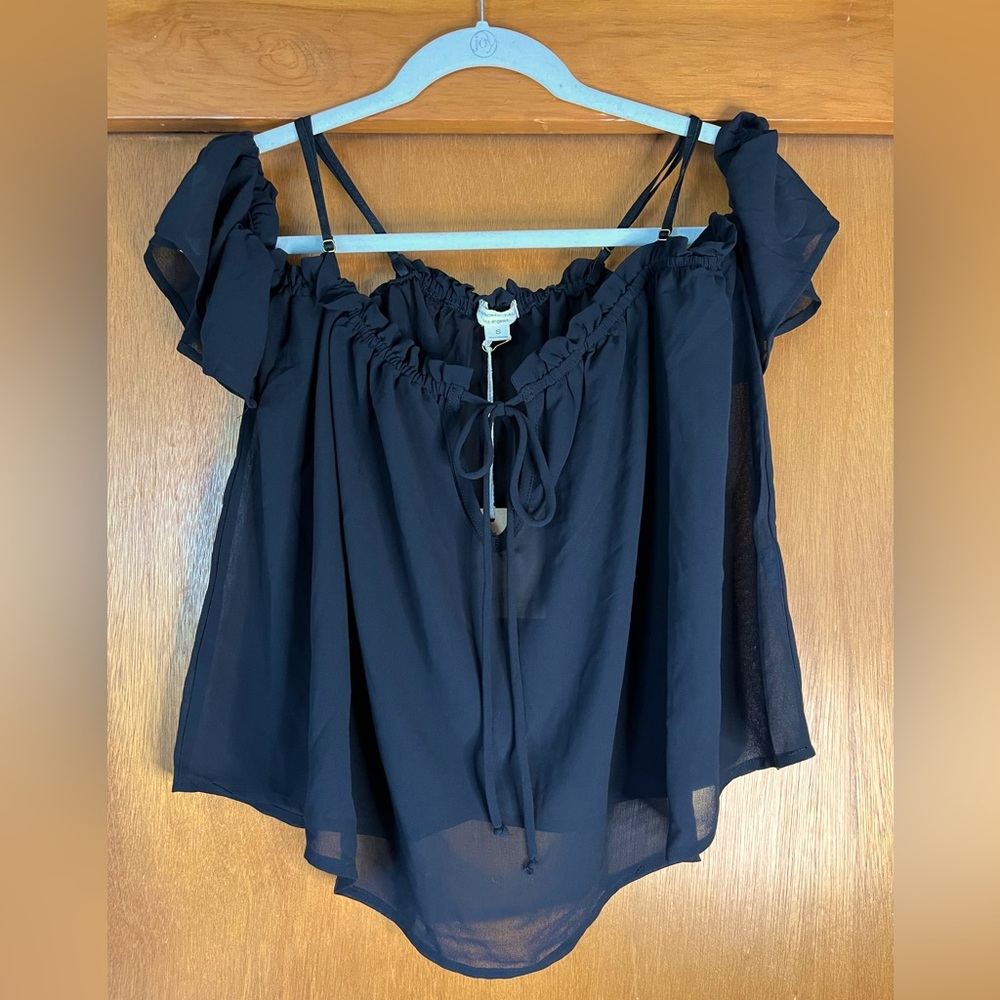Off-shoulder Flowy Top